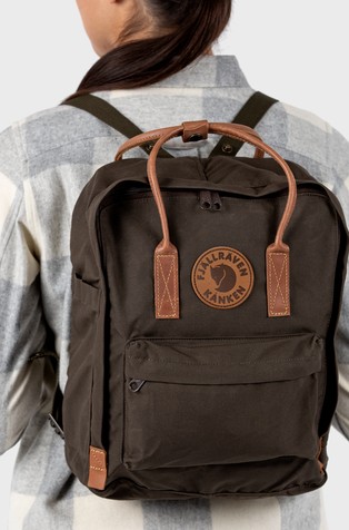 Fjallraven kanken no 2 dark fashion olive